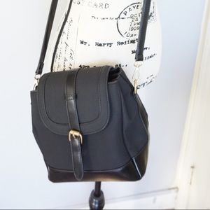 Class Cross Body Bag